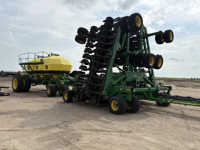 Image of John Deere 1890 equipment image 1