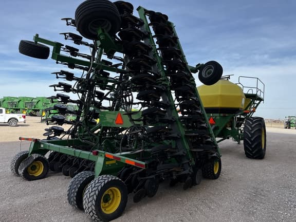 Image of John Deere 1890 equipment image 2