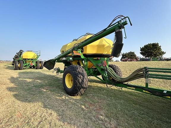 Image of John Deere 1890 equipment image 4