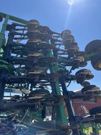 Image of John Deere 1895 equipment image 1