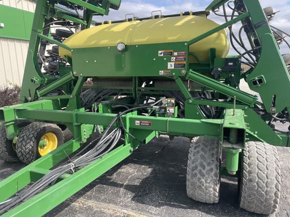 Image of John Deere 1990 equipment image 3