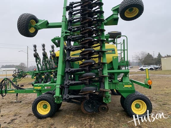 Image of John Deere 1990 equipment image 2