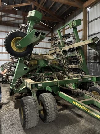 Image of John Deere 1990 Primary image