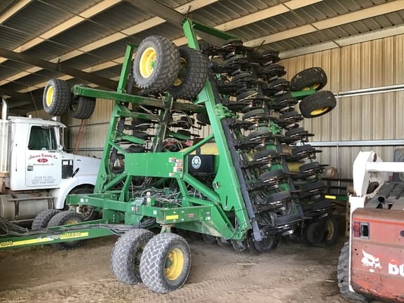 Image of John Deere 1990 Primary image