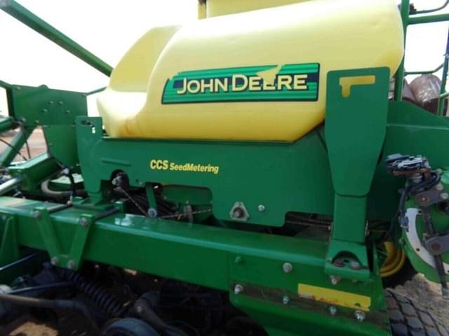 Image of John Deere 1990 equipment image 4