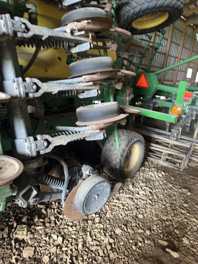 Image of John Deere 1990 equipment image 4