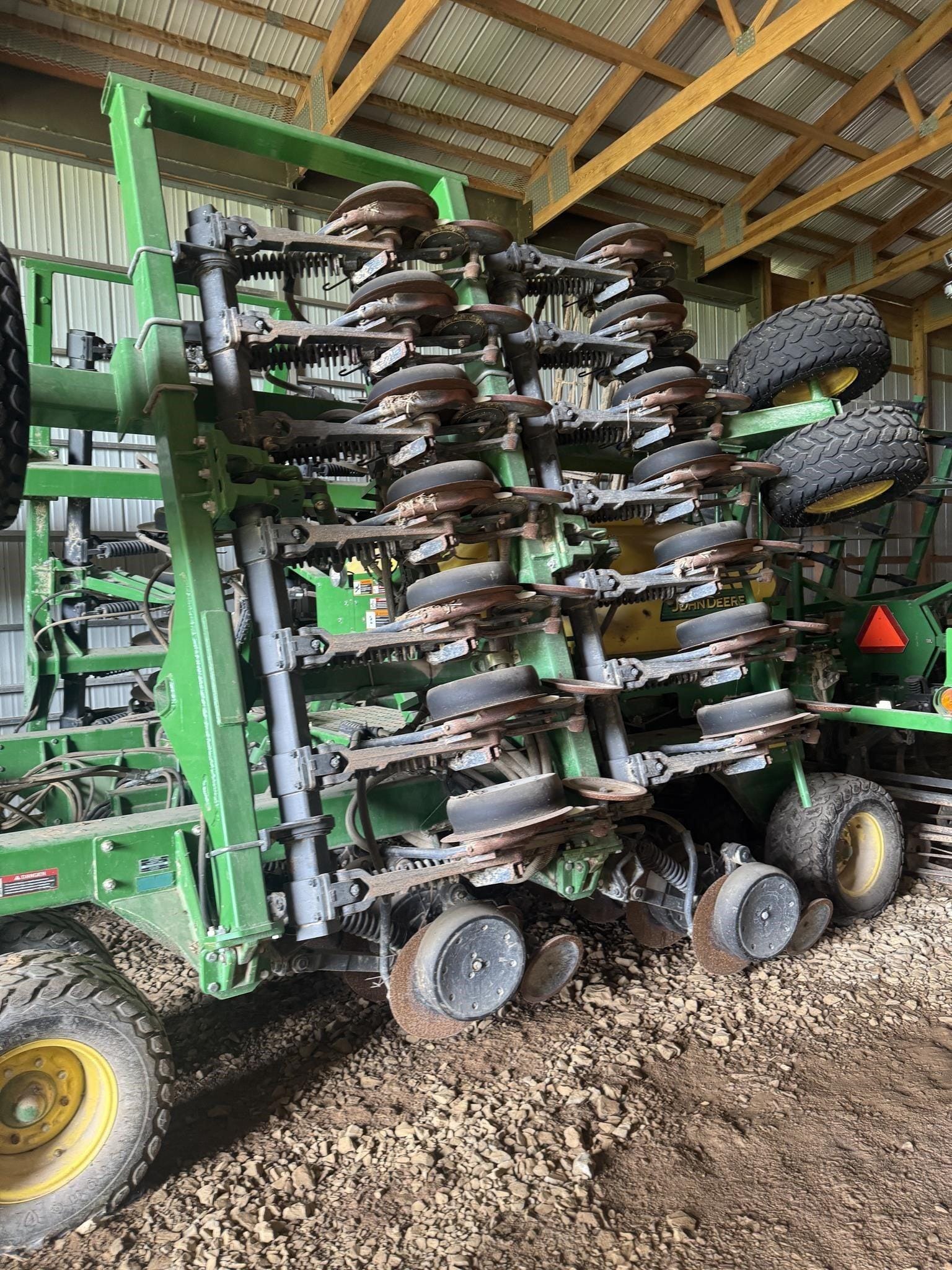 2013 John Deere 1990 Equipment Image0