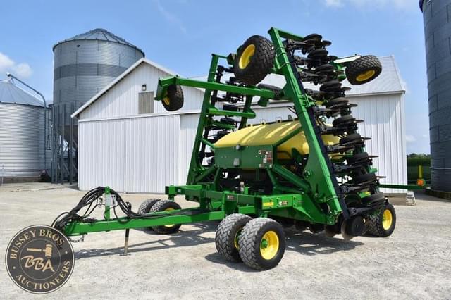Image of John Deere 1990 equipment image 3