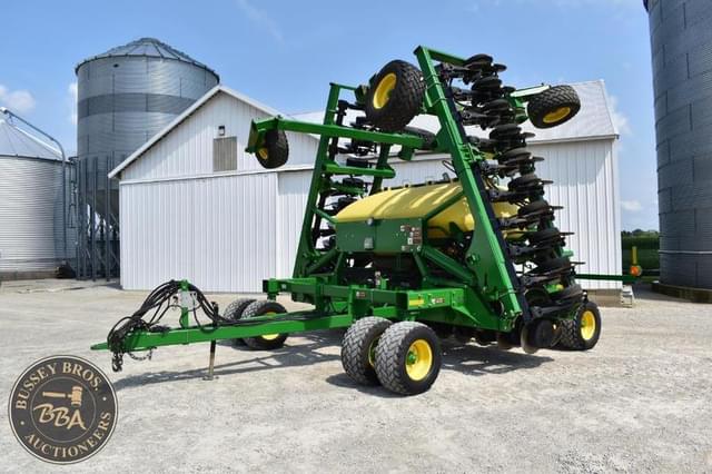 Image of John Deere 1990 equipment image 2