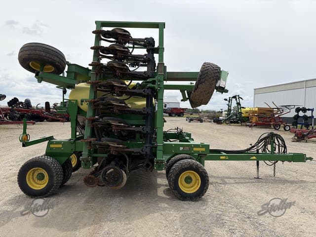 Image of John Deere 1990 equipment image 1