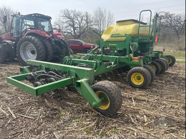 Image of John Deere 1990 equipment image 3