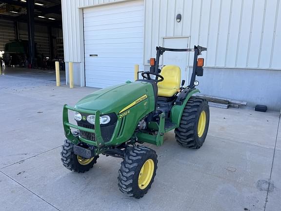 Image of John Deere 2032R Primary image