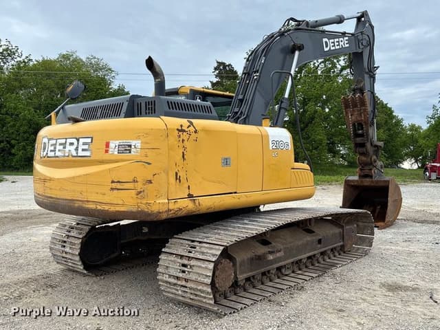 Image of John Deere 210G equipment image 4