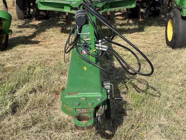 Image of John Deere 2210 equipment image 4