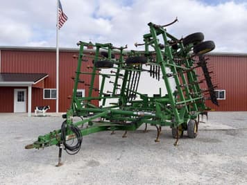 Main image John Deere 2210