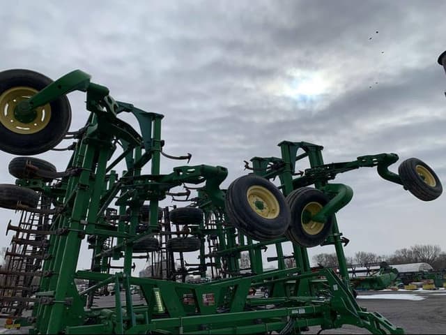 Image of John Deere 2210 equipment image 3