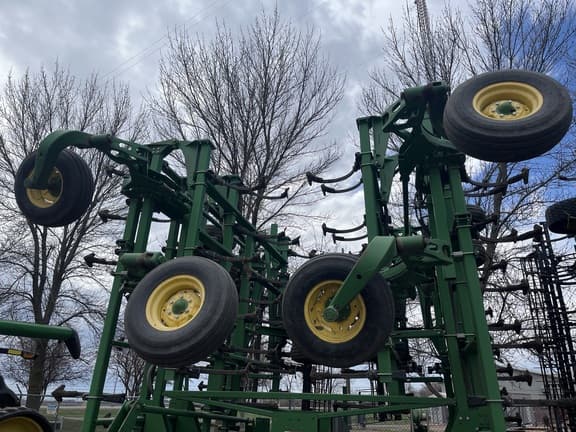 Image of John Deere 2210 equipment image 4