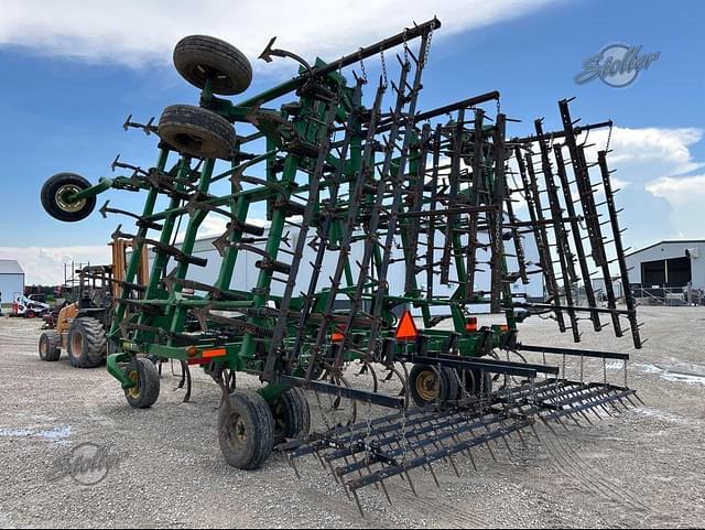 Image of John Deere 2210 equipment image 4