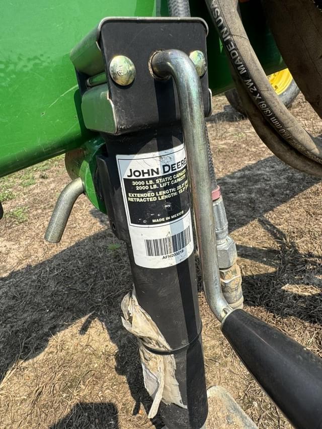 Image of John Deere 2210 equipment image 3