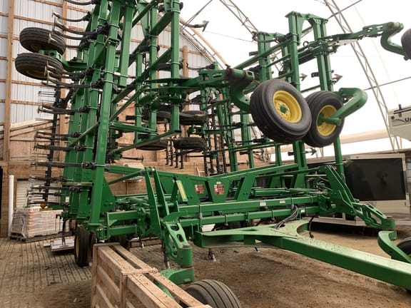 Main image John Deere 2210