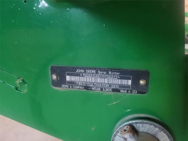 Image of John Deere 2210 equipment image 4