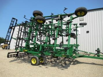 Main image John Deere 2210L