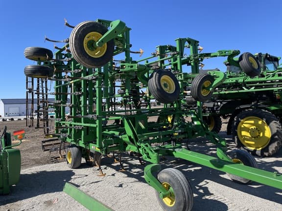 Image of John Deere 2230FH equipment image 2