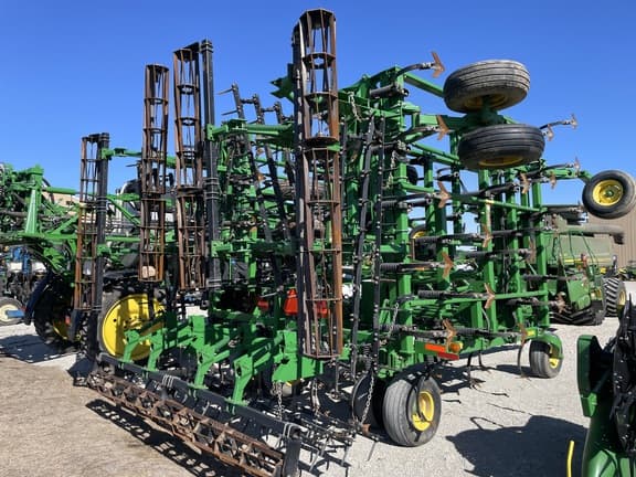 Image of John Deere 2230FH equipment image 4