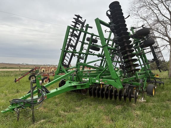 2013 John Deere 2310 Equipment Image0