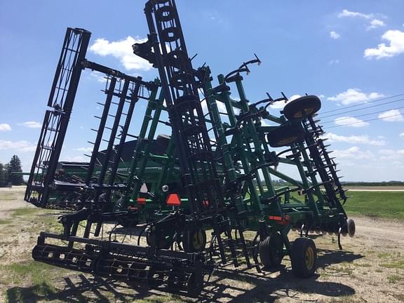 Image of John Deere 2310 equipment image 1