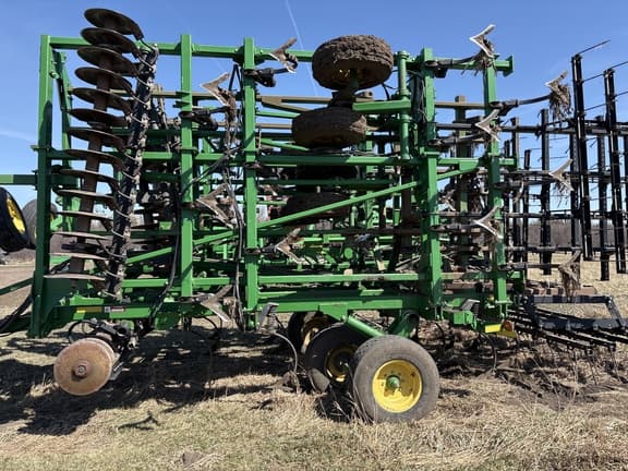 Image of John Deere 2310 equipment image 3