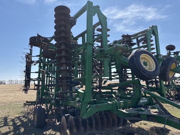 Image of John Deere 2310 equipment image 1