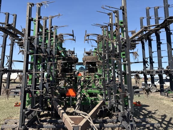 Image of John Deere 2310 equipment image 2