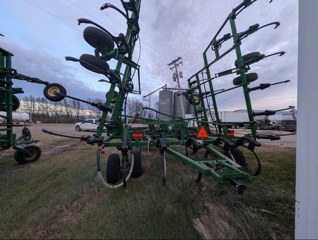 Image of John Deere 2410 equipment image 4