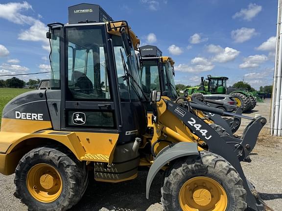 Image of John Deere 244J equipment image 2