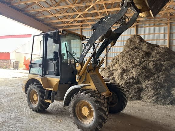 2013 John Deere 244J Equipment Image0