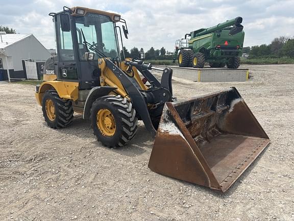 Image of John Deere 244J equipment image 2