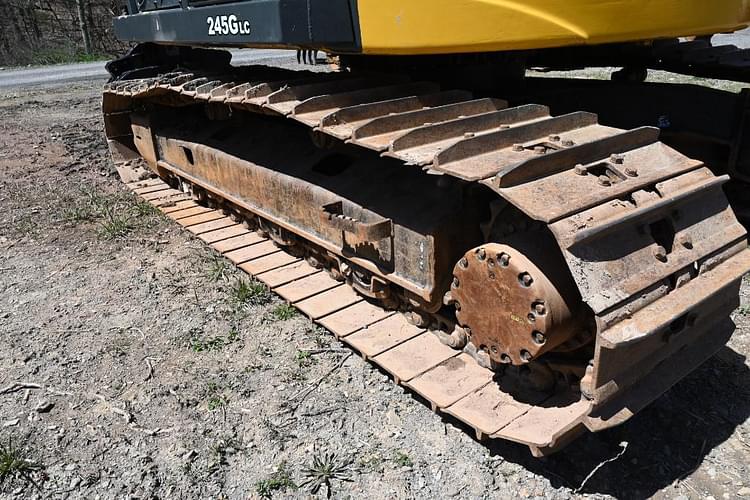 Main image John Deere 245G LC 41