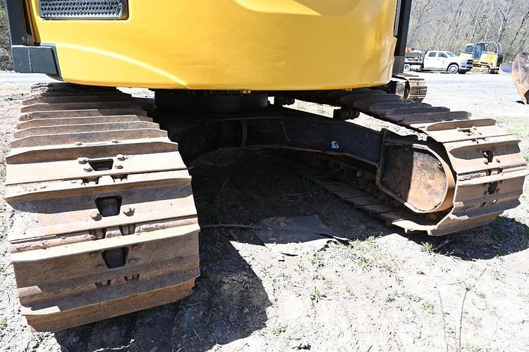 Main image John Deere 245G LC 43