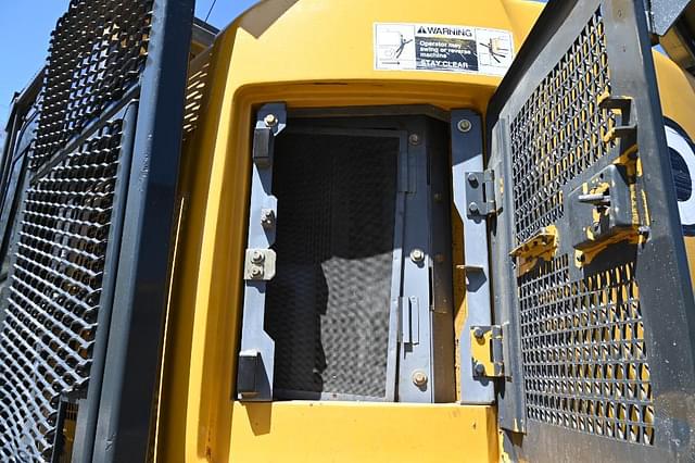 Thumbnail image John Deere 245G LC 46