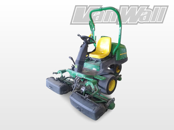 2013 John Deere 2500E Equipment Image0