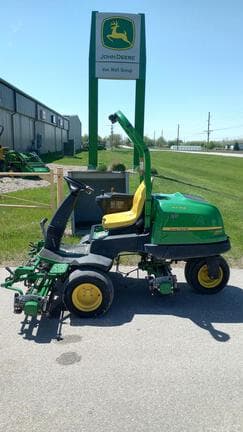 Image of John Deere 2500E equipment image 1