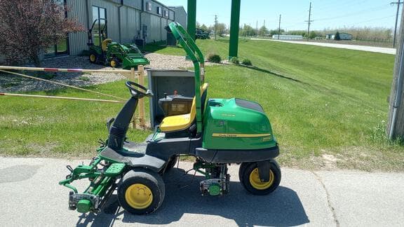 Image of John Deere 2500E equipment image 2