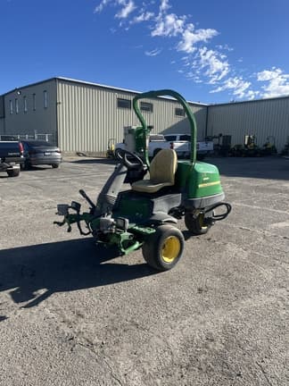 Image of John Deere 2500E equipment image 2