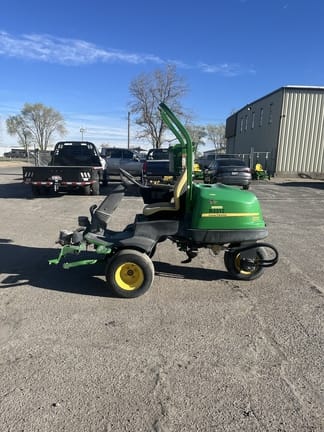 2013 John Deere 2500E Equipment Image0