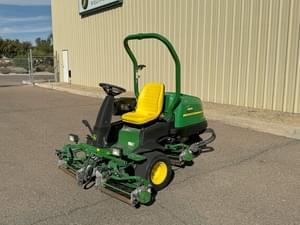 2013 John Deere 2500E Image