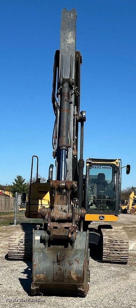 Image of John Deere 250G LC equipment image 1