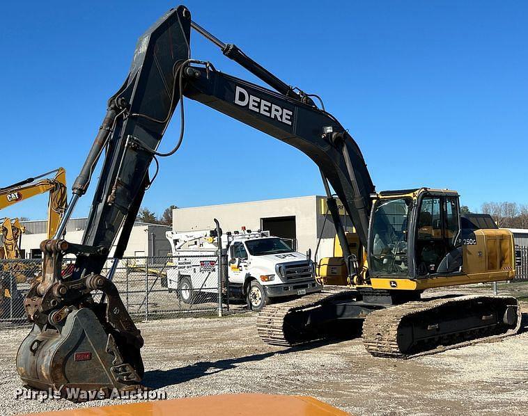 Image of John Deere 250G LC Primary image