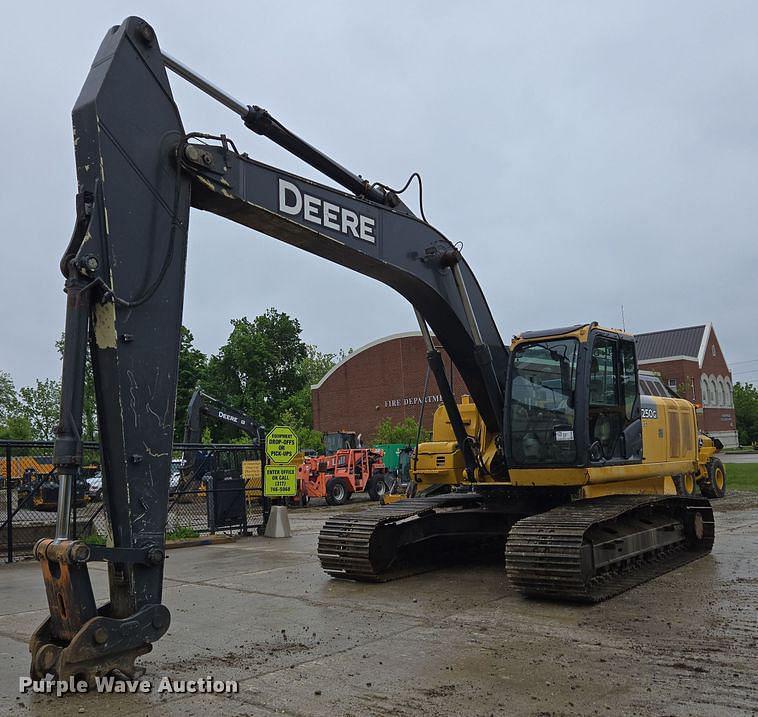 Image of John Deere 250G LC Primary image