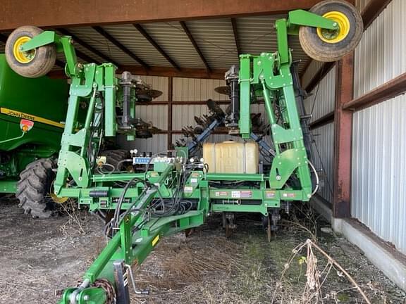 Image of John Deere 2510H equipment image 2